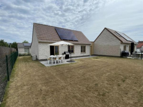 Charming polder house with garden
